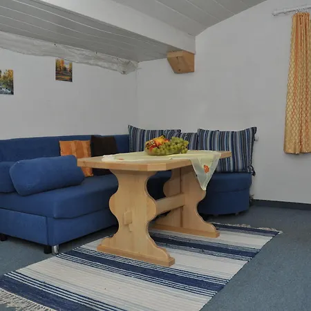 Daire Haus Freispitzblick Bach (Tyrol)